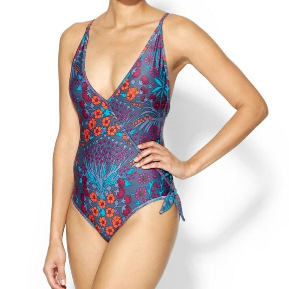 Marc By Marc Jacobs Other - Marc Jacobs maddie botanical plunge swimsuits